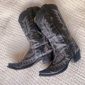 EUC CORRAL WOMENS PICASSO BLACK FULL STITCH SNIP TOE COWGIRL BOOTS SIZE 10.5